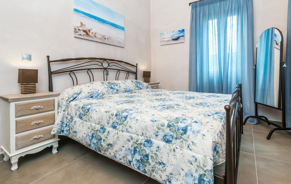 Villa Callisto- Elegant Restored Villa With Pool Gyri Экстерьер фото